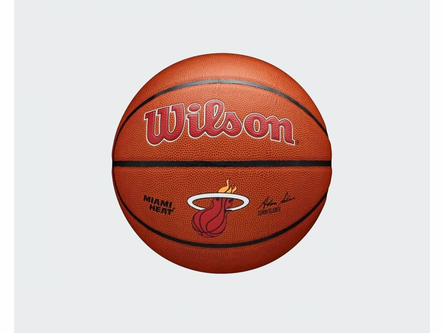 Баскетбольный мяч Wilson NBA Team Miami Heat - купить по выгодной цене в  интернет магазине Сити Слэм все для баскетбола | mirbasketbola.ru